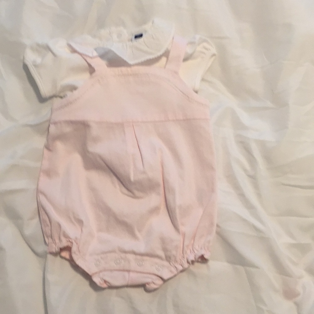 Two-piece overall set